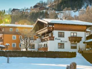 02 Catered chalet Silian Hinterglemm Achterzijde