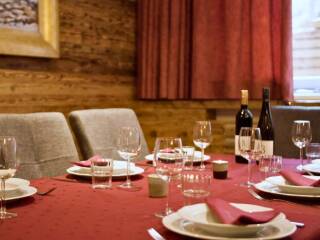 04. Catered chalet Christiane Sankt Anton Diner 1