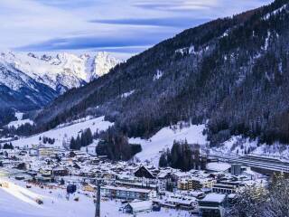 Catered chalet Okke Sankt Anton Dorp